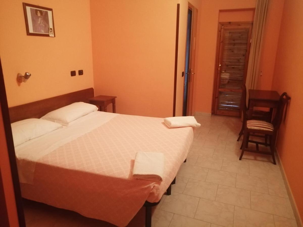 Albergo Ristorante Giuliana Guarcino 외부 사진